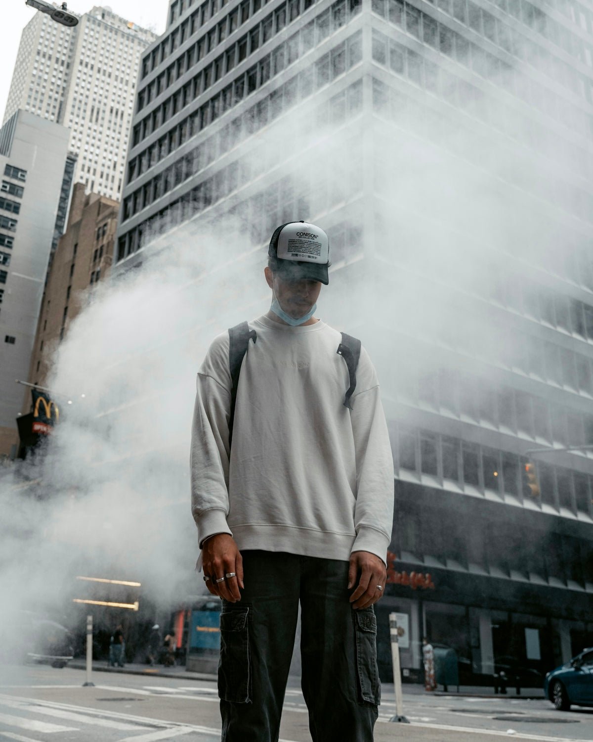 Essential Characteristics of Minimalistic Streetwear Featured by Top UK Brands - VIZN