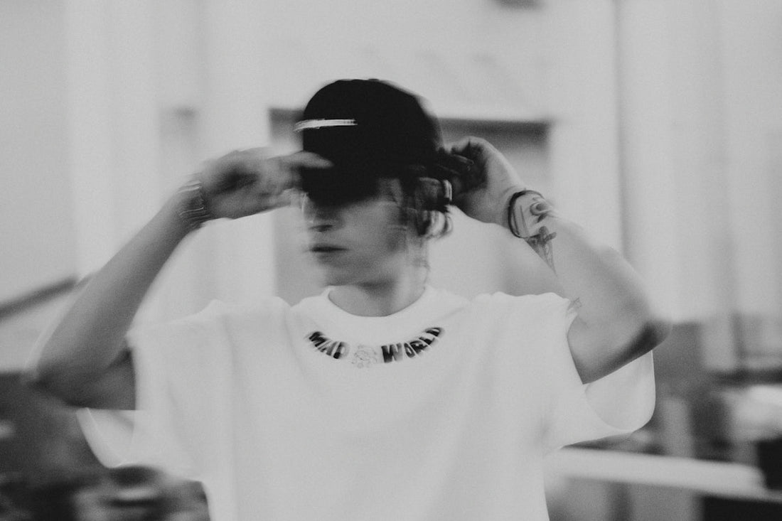 Why Boxy Fit T-Shirts Are a Staple in Minimalistic Streetwear - VIZN