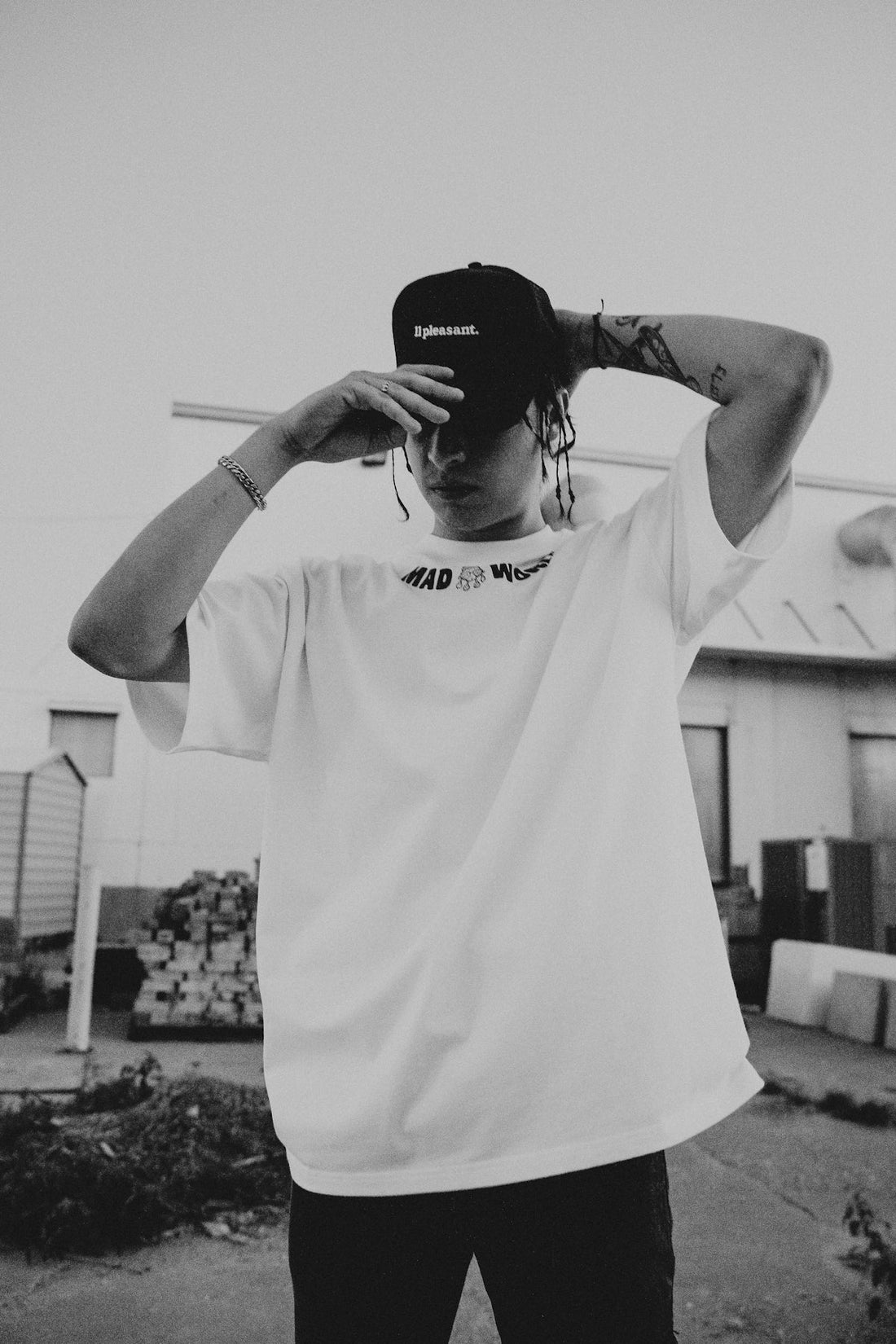 Why Minimalistic Streetwear Is Dominating UK Fashion - VIZN